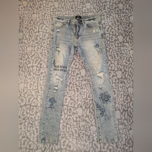 Distressed Floral Embroidered Jeans